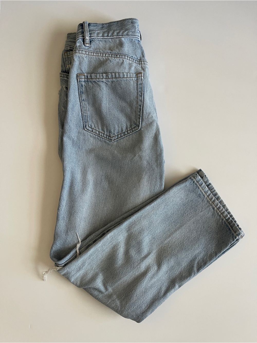 Light Wash Women’s Jeans - Classic Straight Fit